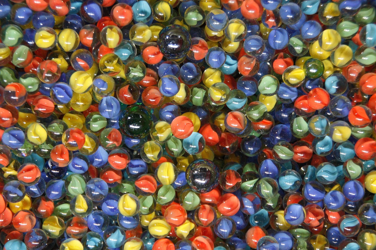Scopri come i pallini gel biodegradabili cambiano il gioco all'aperto